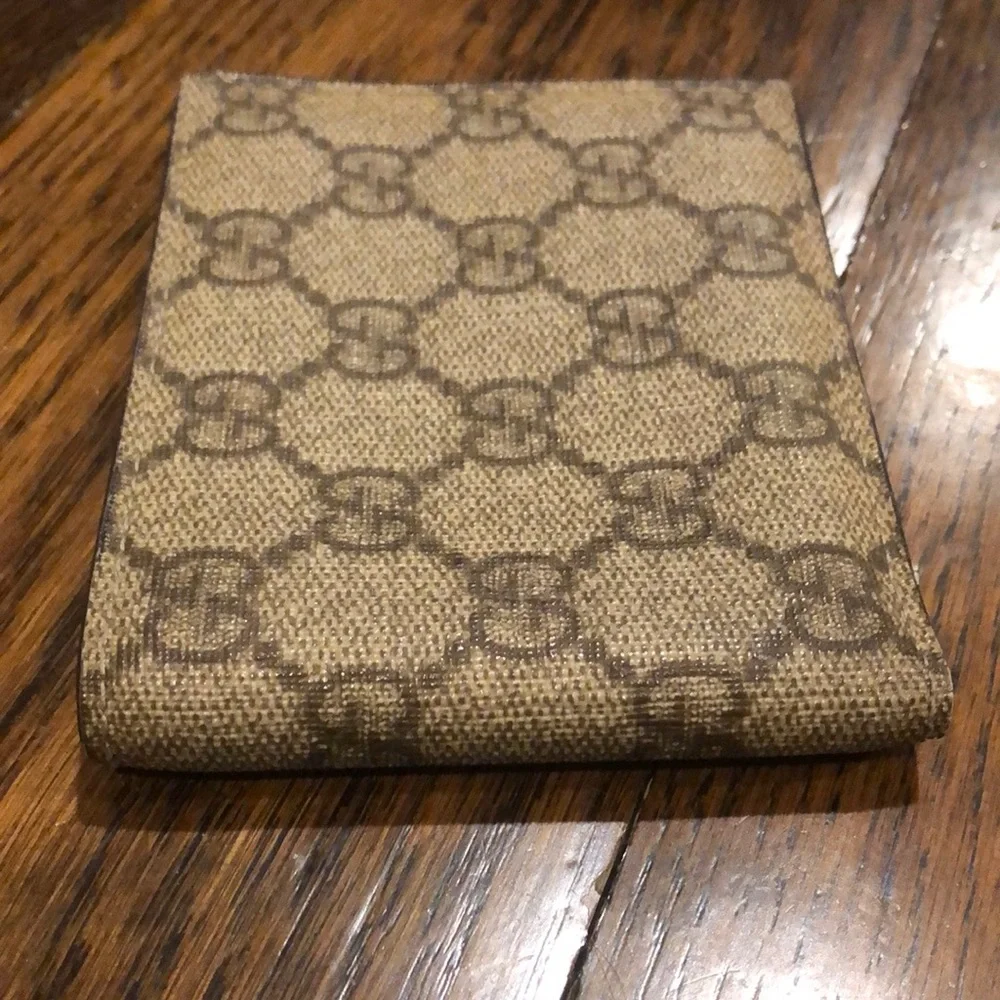 GUCCI GG Supreme Brown Leather Coated Canvas Monogram Bifold Wallet